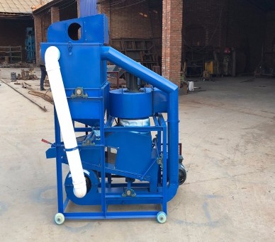 新型花生剝殼機(jī)